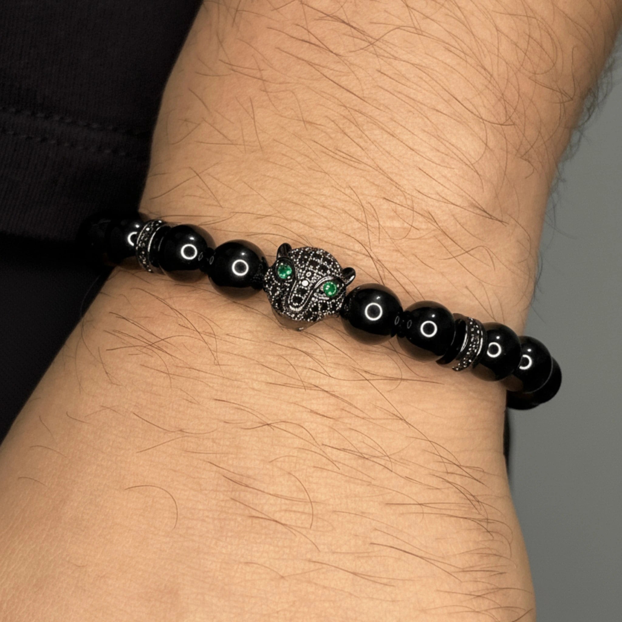 Pulsera de cuentas naturales cuentas de agata negra, krv accesorios para hombre. Envio gratis y contraentrega disponible a toda Colombia
