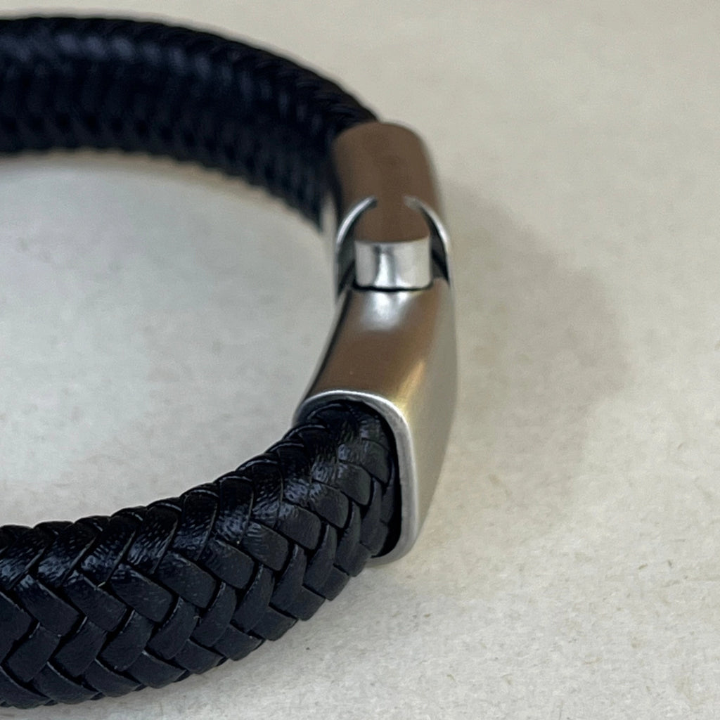PULSERA CUERO trenzado: NEGRO