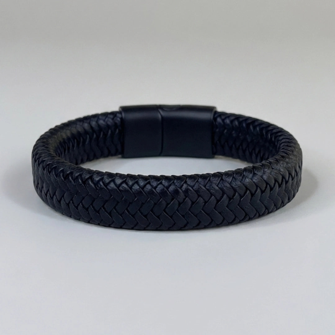 PULSERA CUERO GENUINO: NEGRO