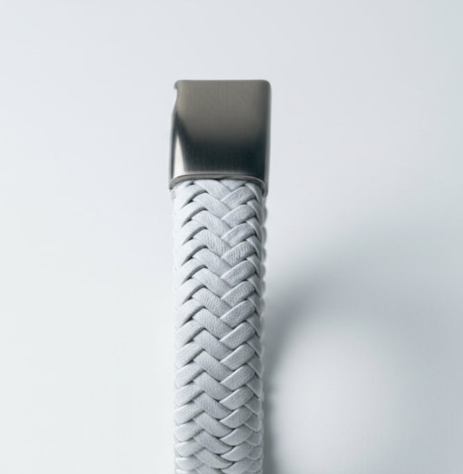 Pulsera de cuero trenzado: Blanco frío