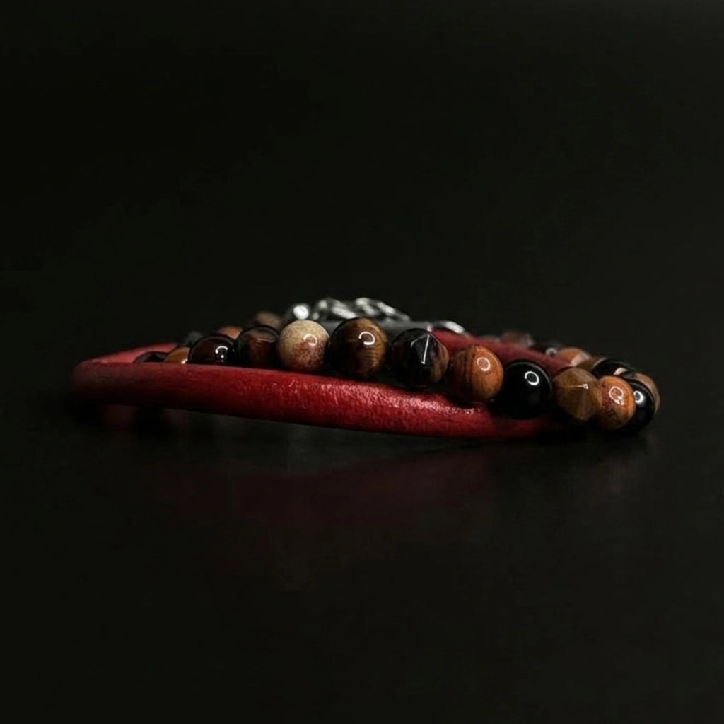 Pulsera de cuero redondo natural rojo para hombre con broche de acero inoxidable PVD.