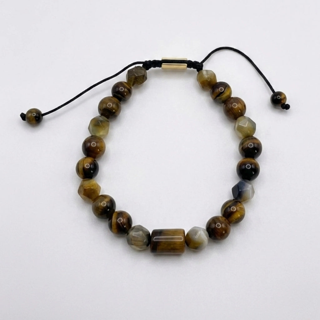 Pulsera ojo de tigre KRV.CO con placa metálica grabada y cordón ajustable
