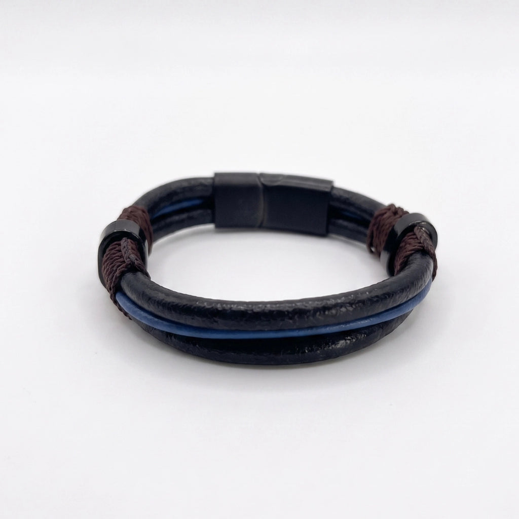 Pulsera de cordon de cuero vacuno natural que representa la colección DESMOS en KRV Accesorio 
