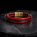 Pulsera de cuero redondo rojo vivo con separadores de acero color dorado