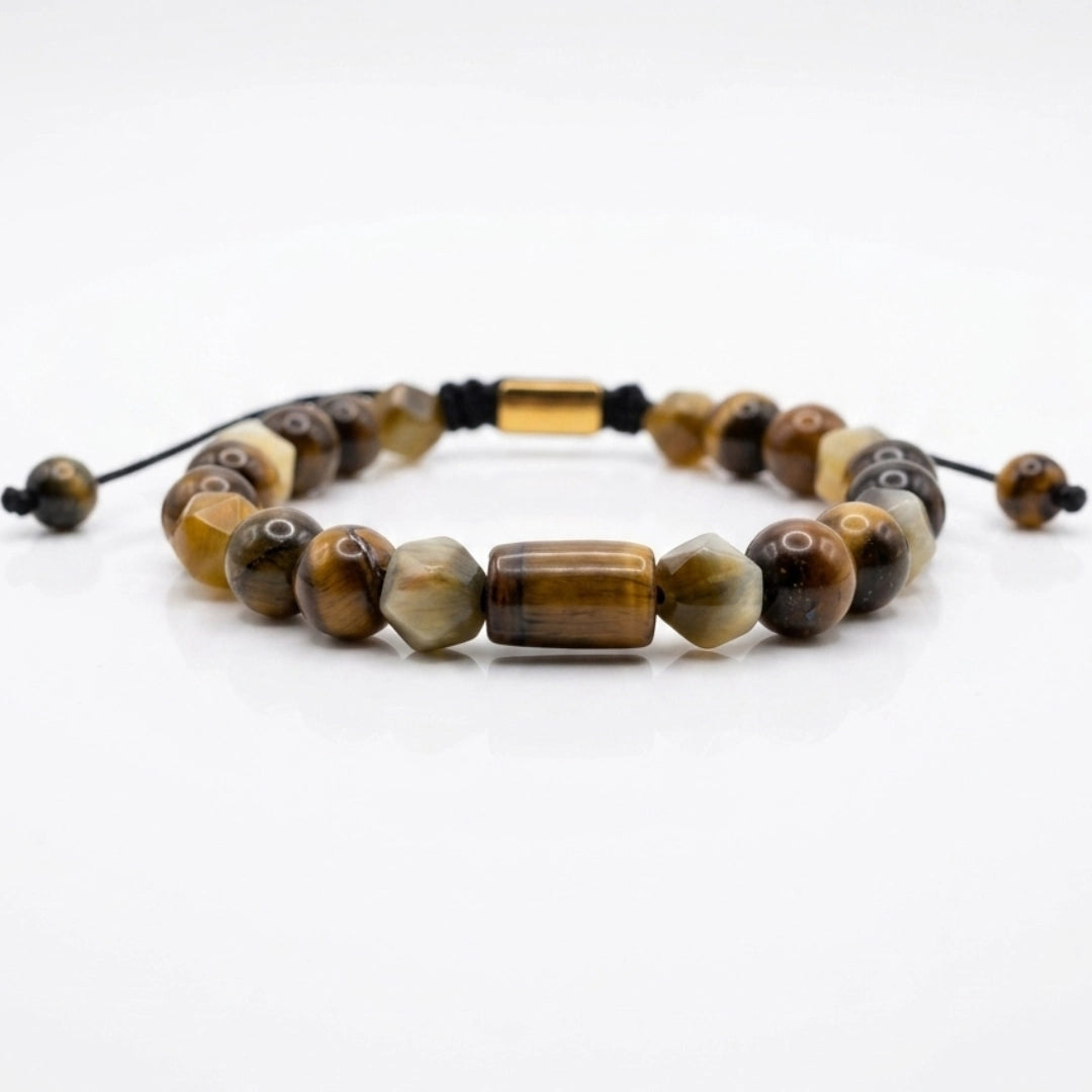 Detalle cierre macramé nudo corredizo pulsera ojo de tigre