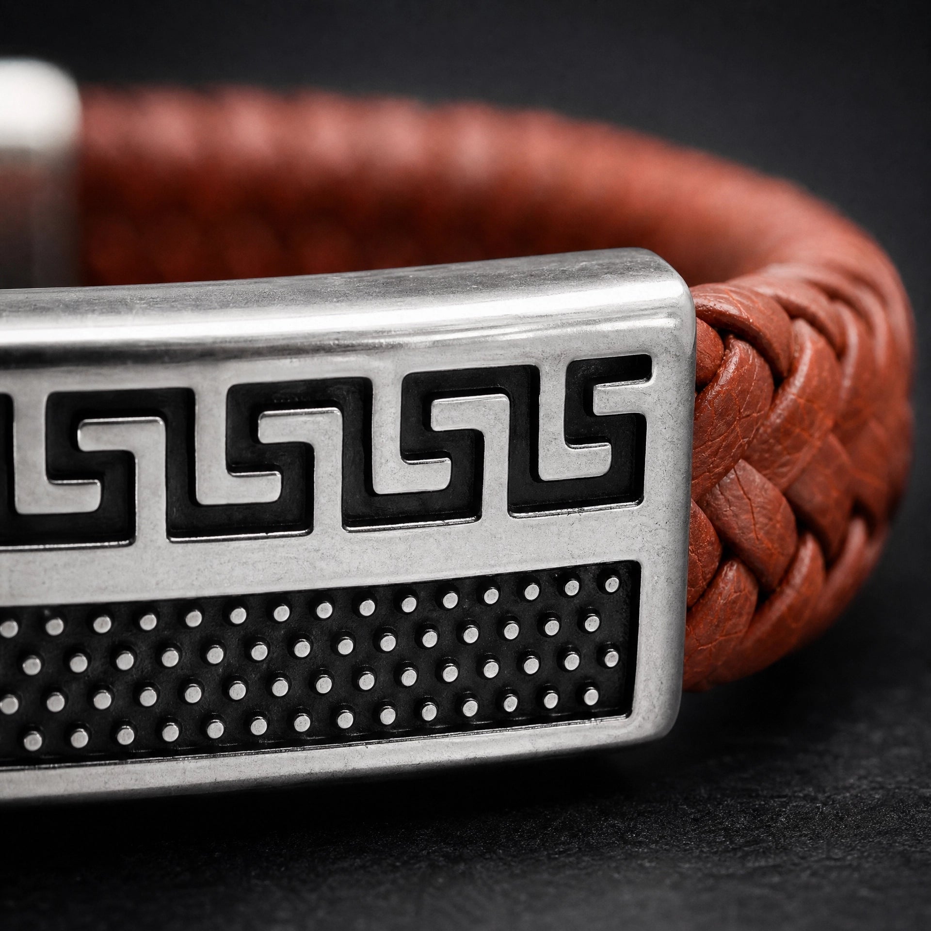 Pulsera Meandro — Marrón | Greek Key en Cuero
