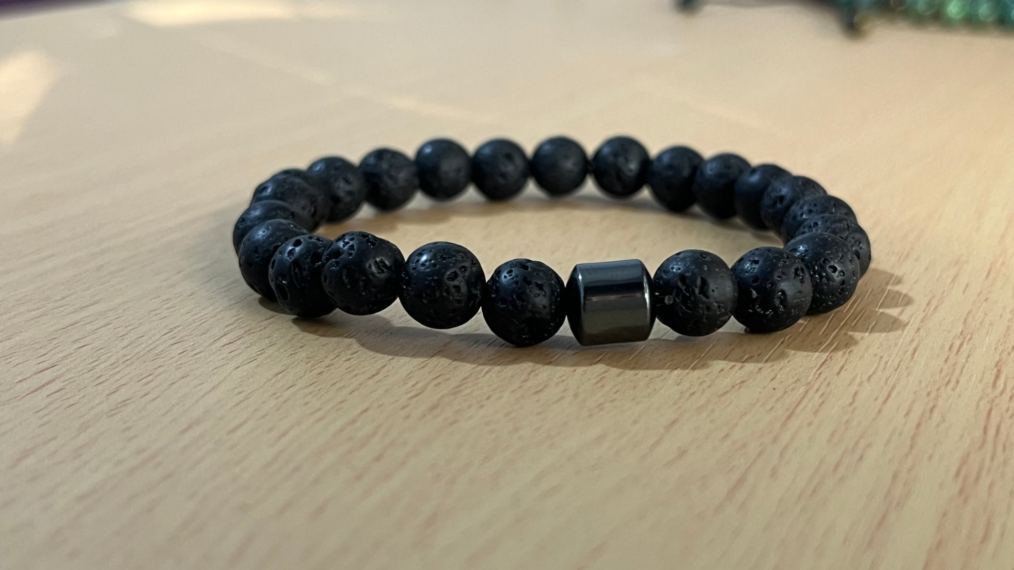 PULSERA DE PIEDRA VOLCÁNICA